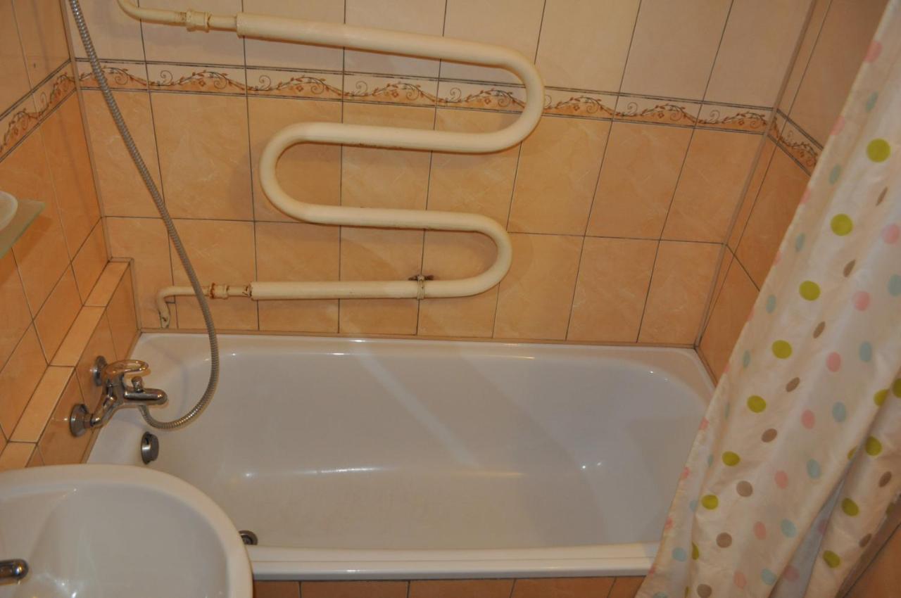 Apartment For Rent Reasonable Price 크레멘축 외부 사진